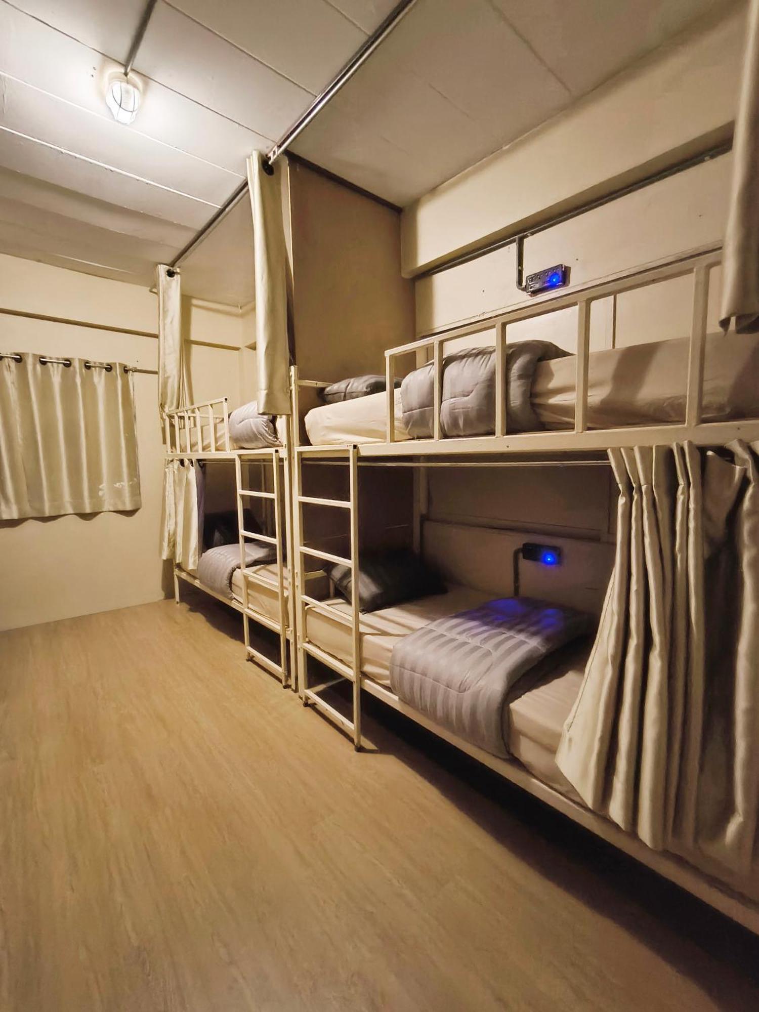 Youyen Hostel Bangkok Exterior foto